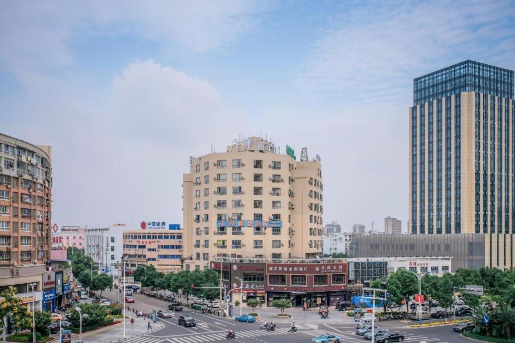 Ji Hotel Ningbo Beilun Intime City Exterior foto